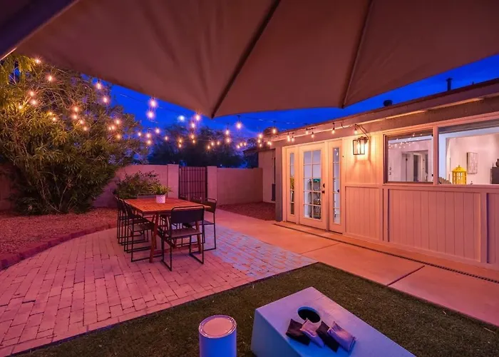 Desert Oasis Style Backyard Sleeps 18 Games Holiday home
